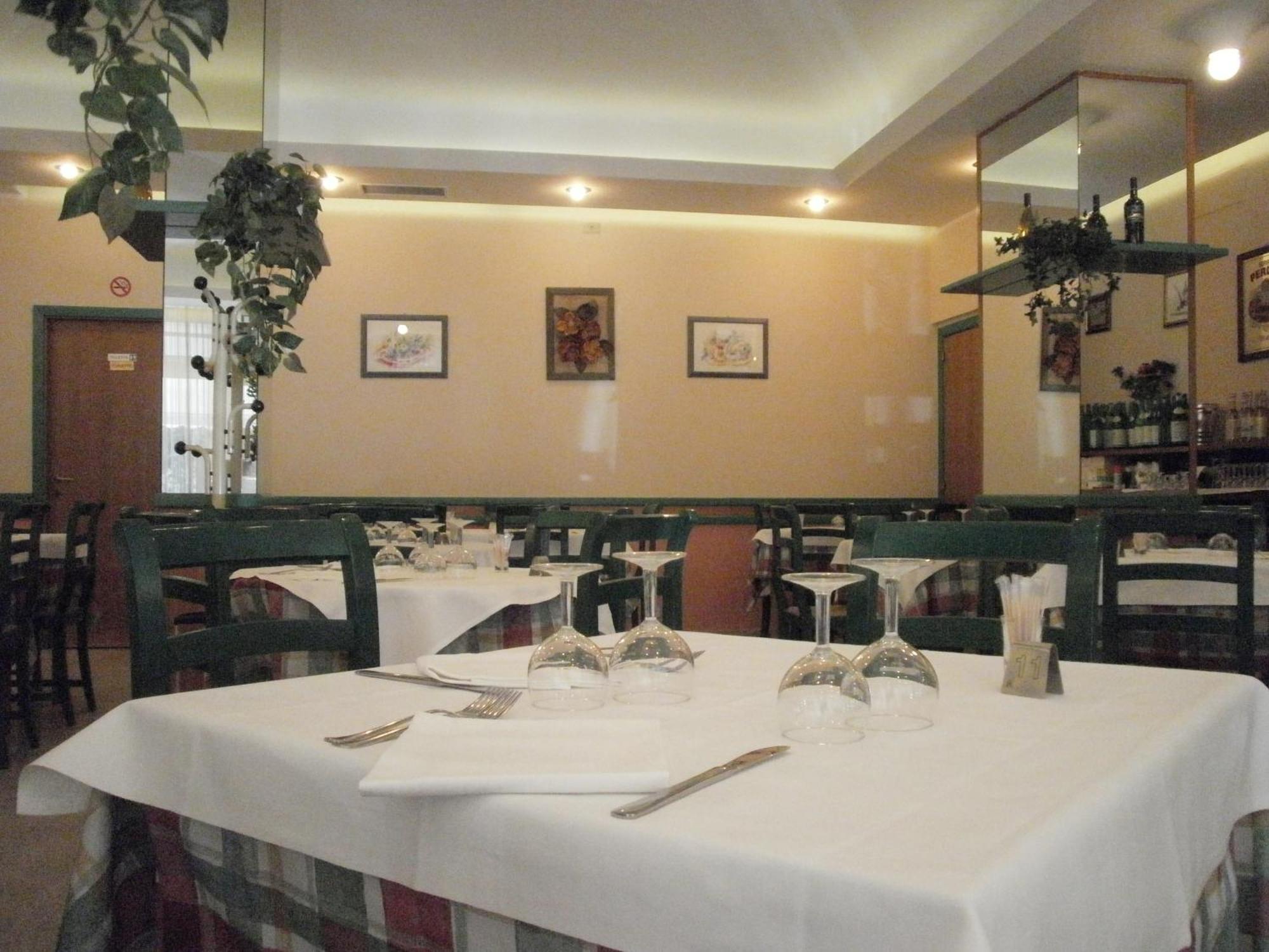 Hotel Manzoni ペルージャ エクステリア 写真