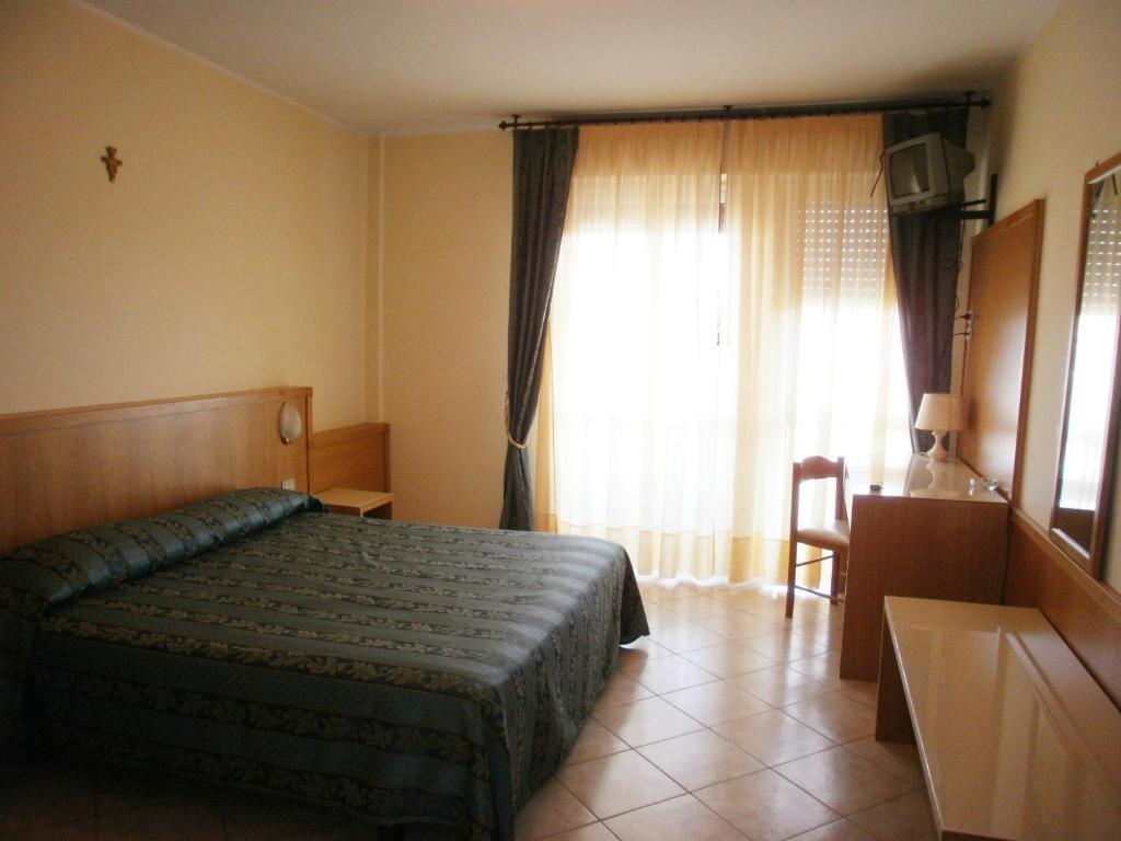 Hotel Manzoni ペルージャ 部屋 写真