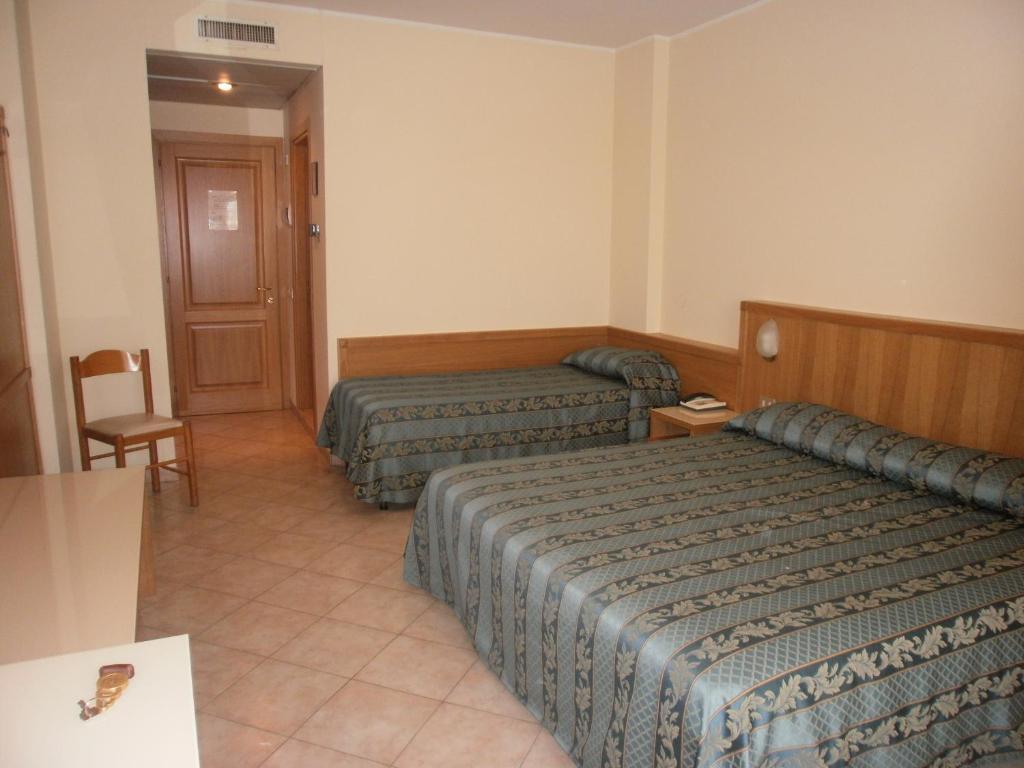 Hotel Manzoni ペルージャ 部屋 写真